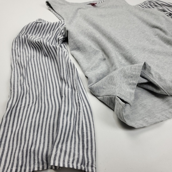 Vince Camuto Grey Sweater Cold Shoulder Top PM - Picture 8 of 11